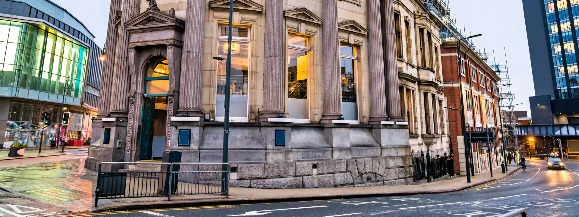 Top Local Experiences to Try While Staying in Leeds